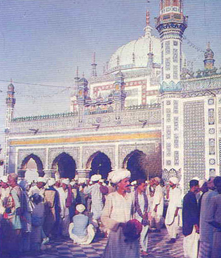 mausoleum_shah_latif